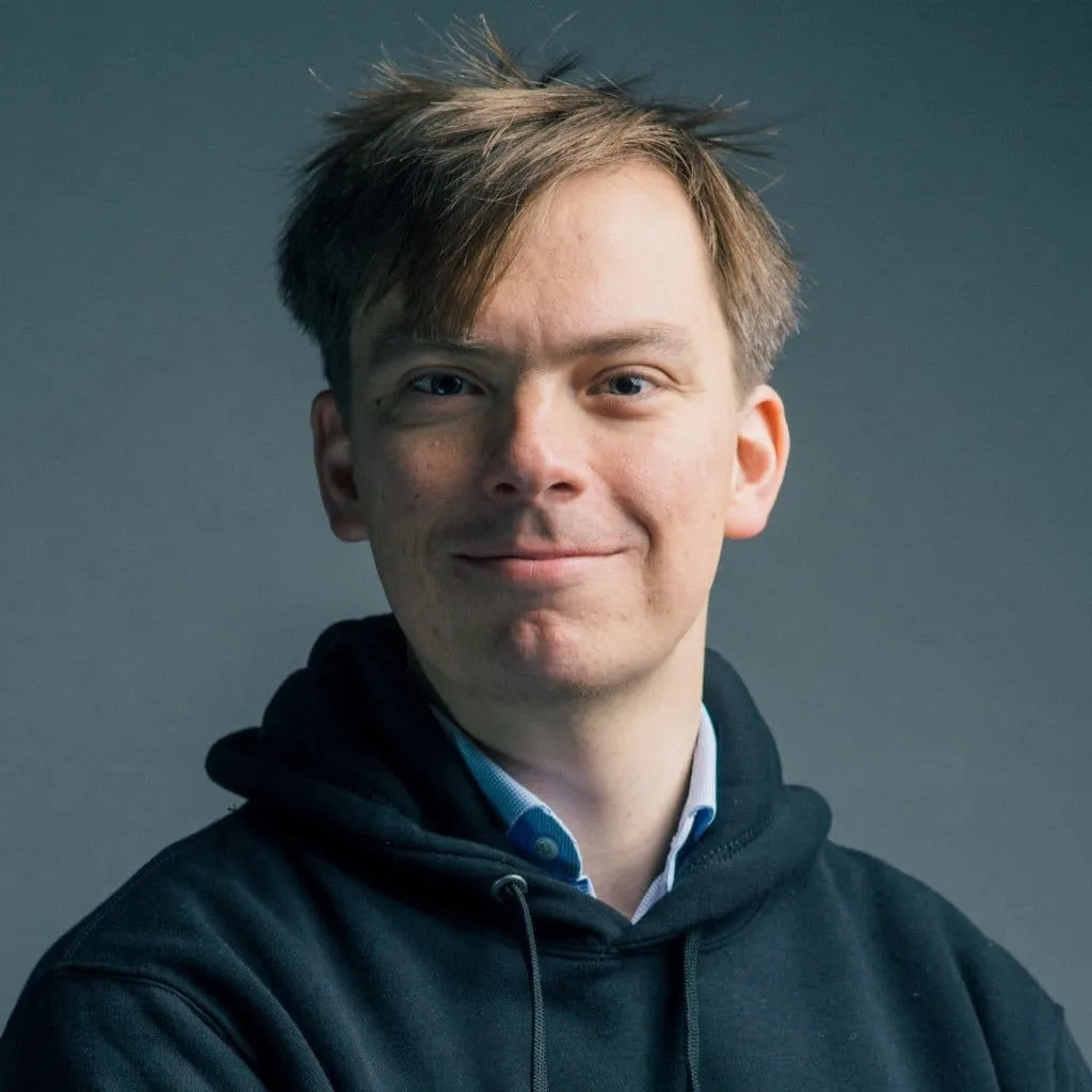 janne peltola topaasia